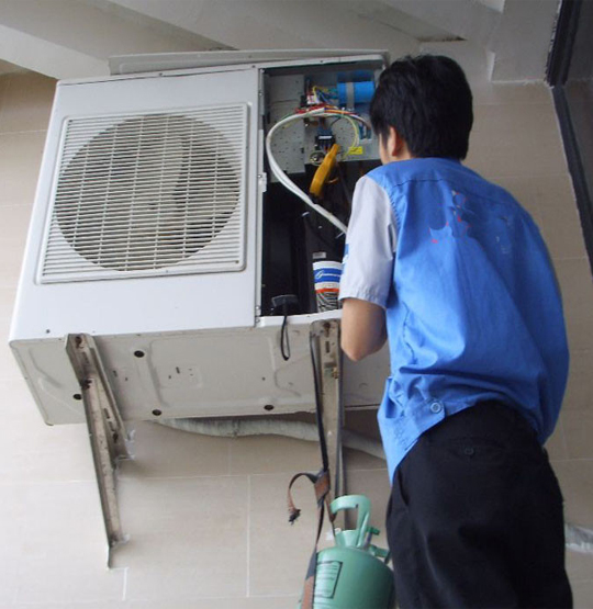 瑞丽空调开机无反应维修